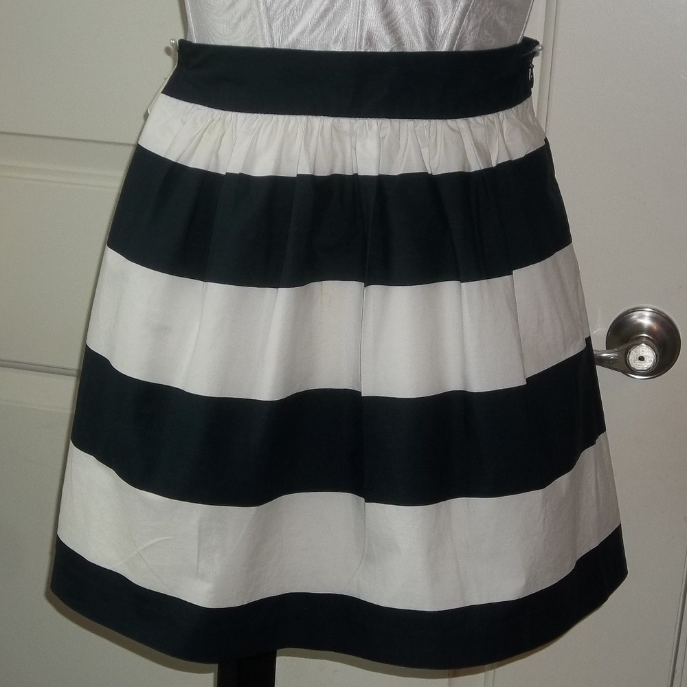 Cotton lined A-line flirty skirt